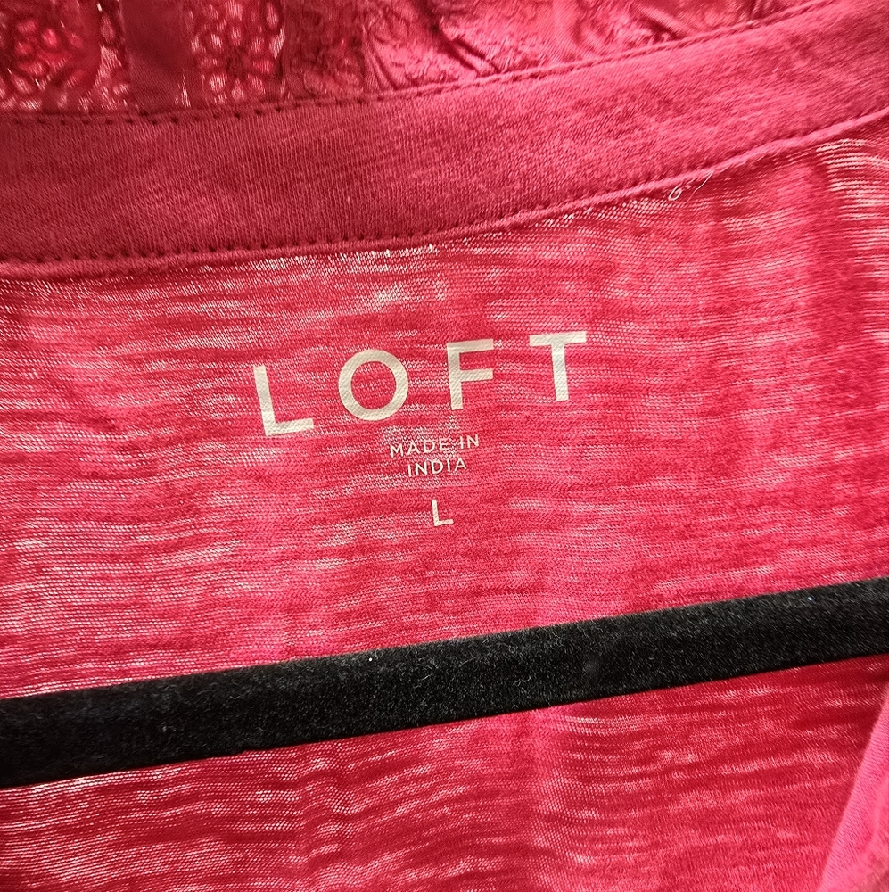 LOFT LARGE RUFFLE TOP - Picture 5 of 6